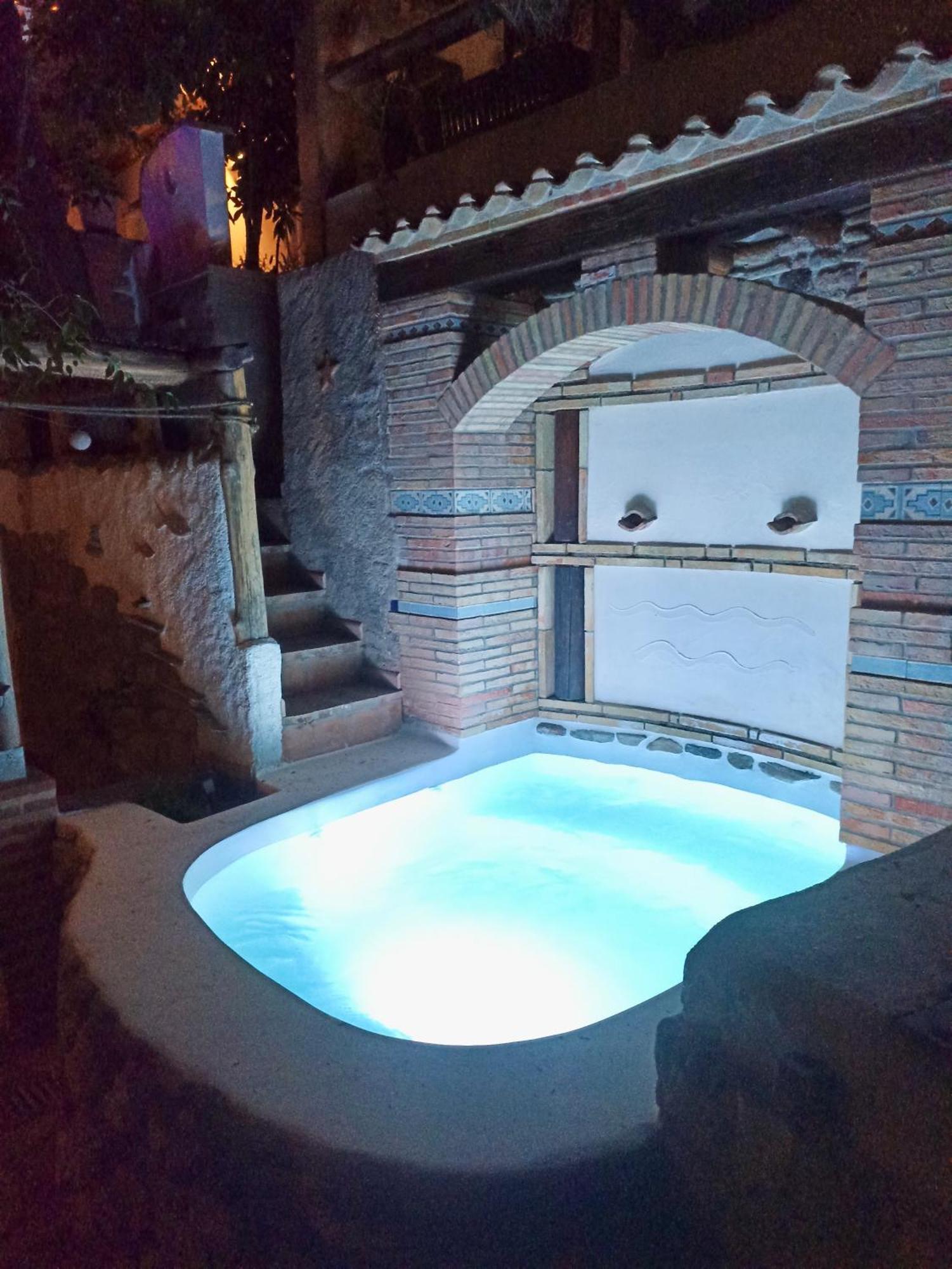El Encanto موناتْشيل المظهر الخارجي الصورة